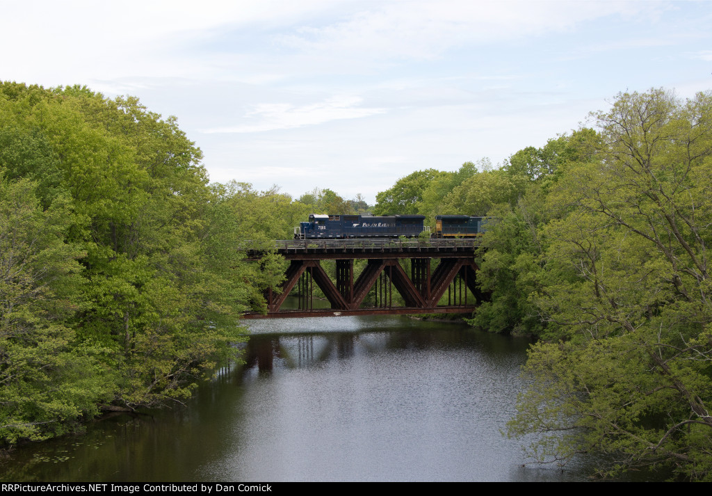 POAY 7585 Crosses the Cocheco River